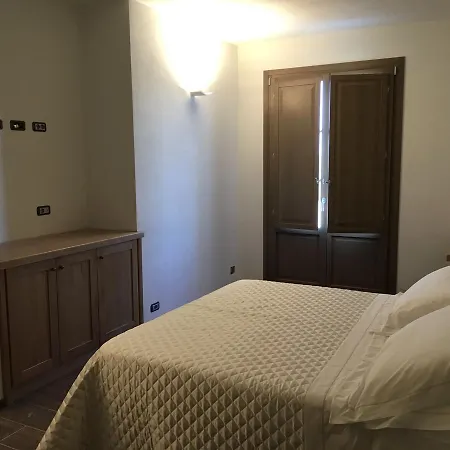 리조트 Serra Niedda & 소르소